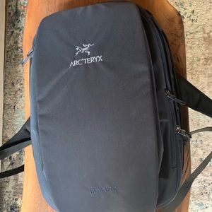 Arc’teryx blade 20 backpack